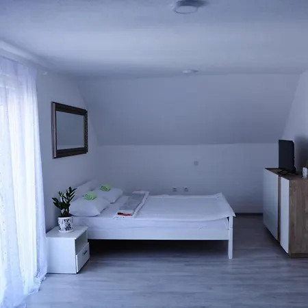 Sunce Bikavac Apartment *